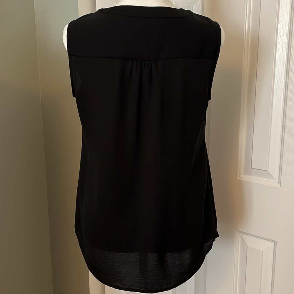 Banana Republic Sleeveless Top - Picture 3 of 7